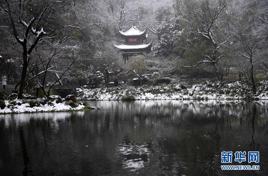 龙华玉翠新村快餐服务(通海县),龙华区玉翠新村