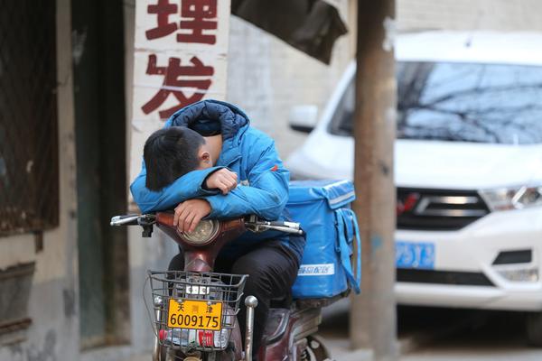 许昌火车站后面小胡同(盐城市),许昌火车站搬迁