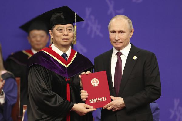 到一个地方怎么去找快餐特殊服务啊(安吉县),怎么找当地的快餐